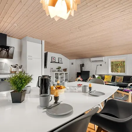 펜션 Holiday Eilert - 3-9km From The Sea In Western Jutland By Interhome Blåvand